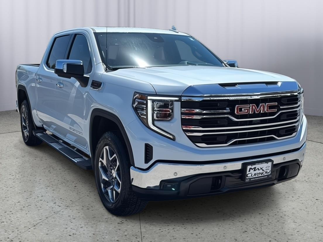 2026 GMC Sierra 1500 SLT - Photo 8