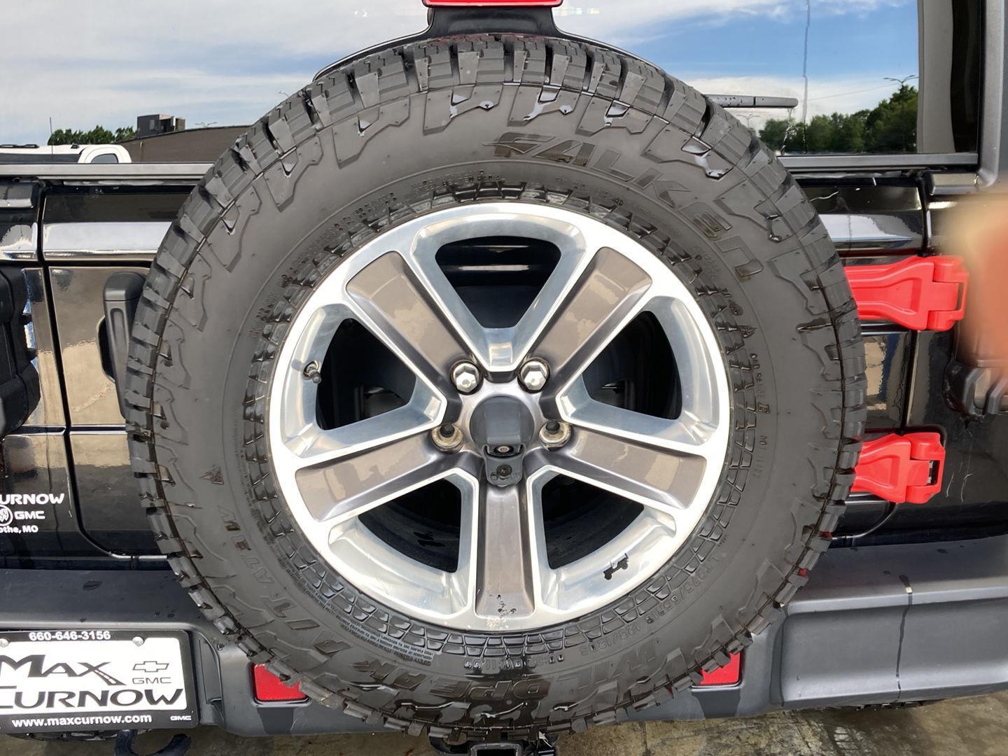 2019 Jeep Wrangler Unlimited Sahara - Photo 15