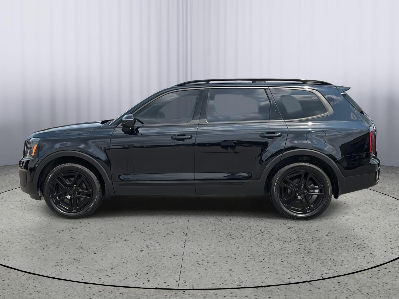 Used 2025 Kia Telluride EX X-Line with VIN 5XYP3DGC4SG577527 for sale in Kansas City
