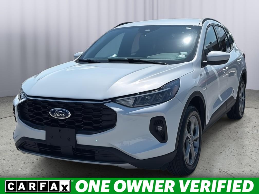 2025 Ford Escape ST-Line Select AWD 2.0L's photo