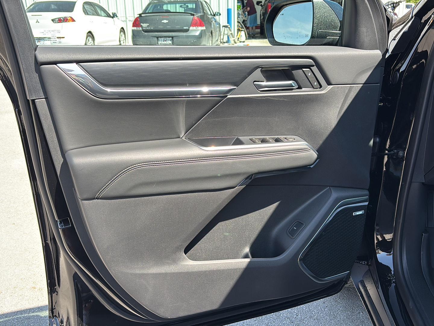2026 GMC Acadia Elevation - Photo 14