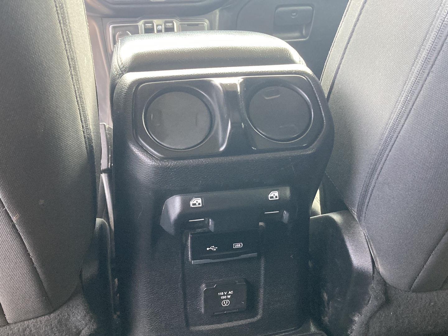 2019 Jeep Wrangler Unlimited Sahara - Photo 24
