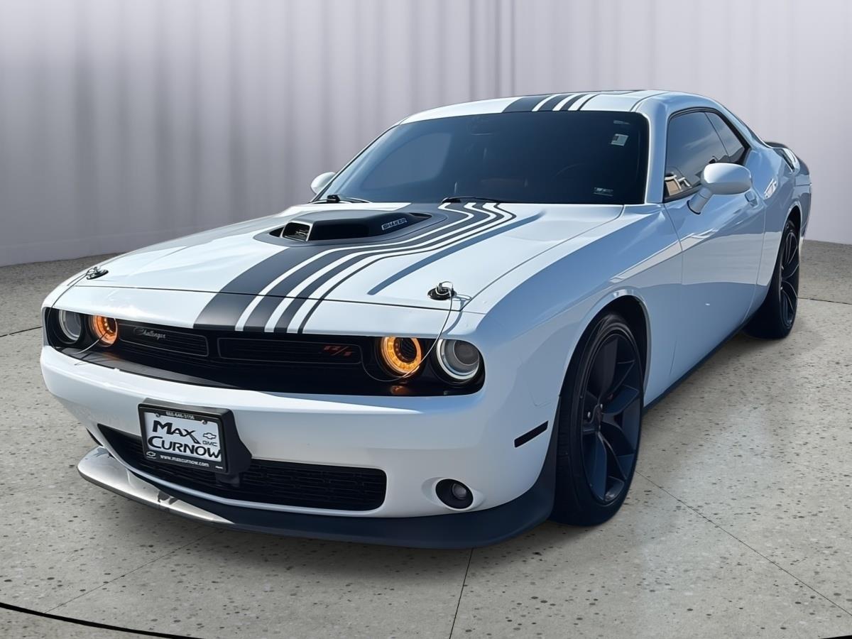 2021 Dodge Challenger R/T's photo