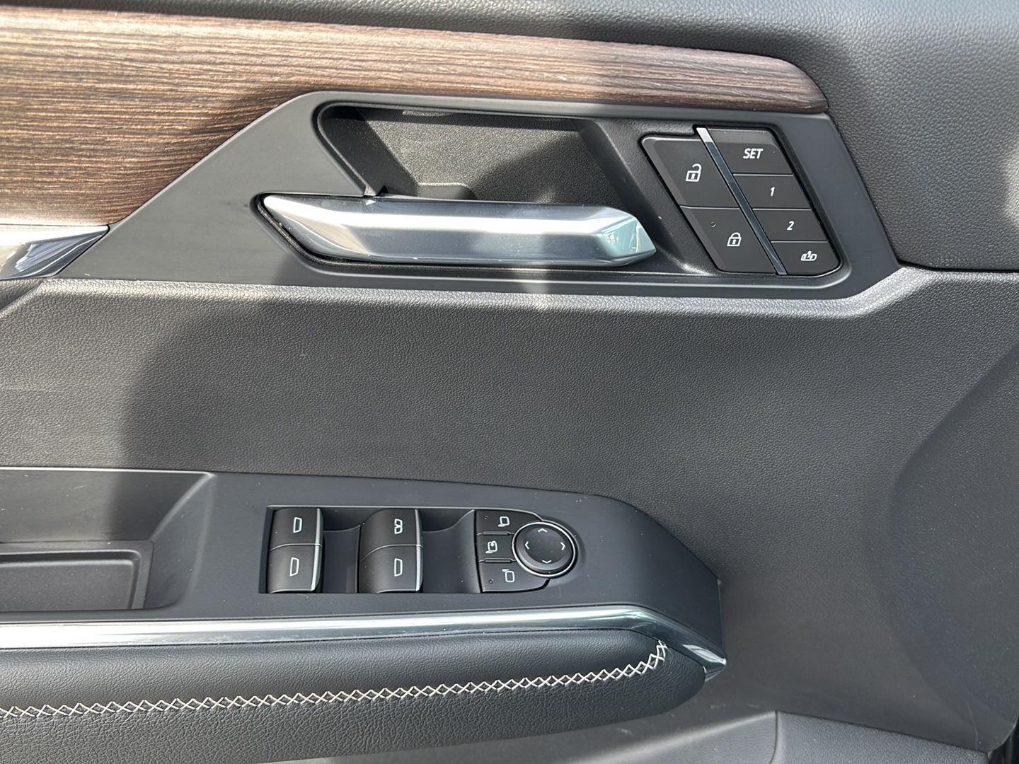 2026 GMC Acadia Denali - Photo 16