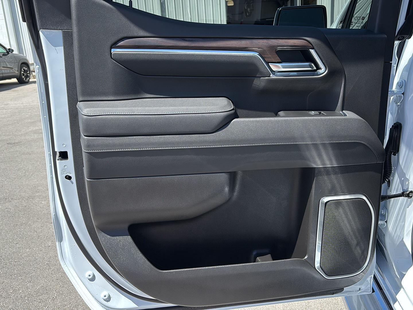 2026 GMC Sierra 1500 SLT - Photo 20