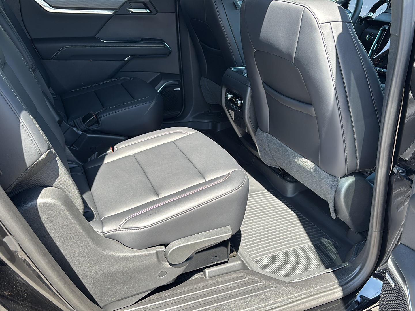 2026 GMC Acadia Elevation - Photo 24