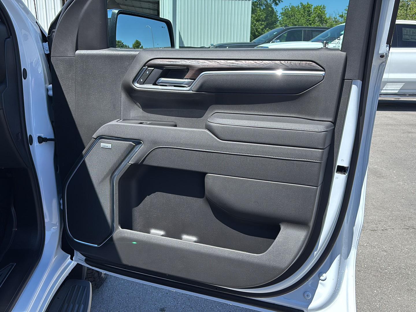 2026 GMC Sierra 1500 SLT - Photo 25