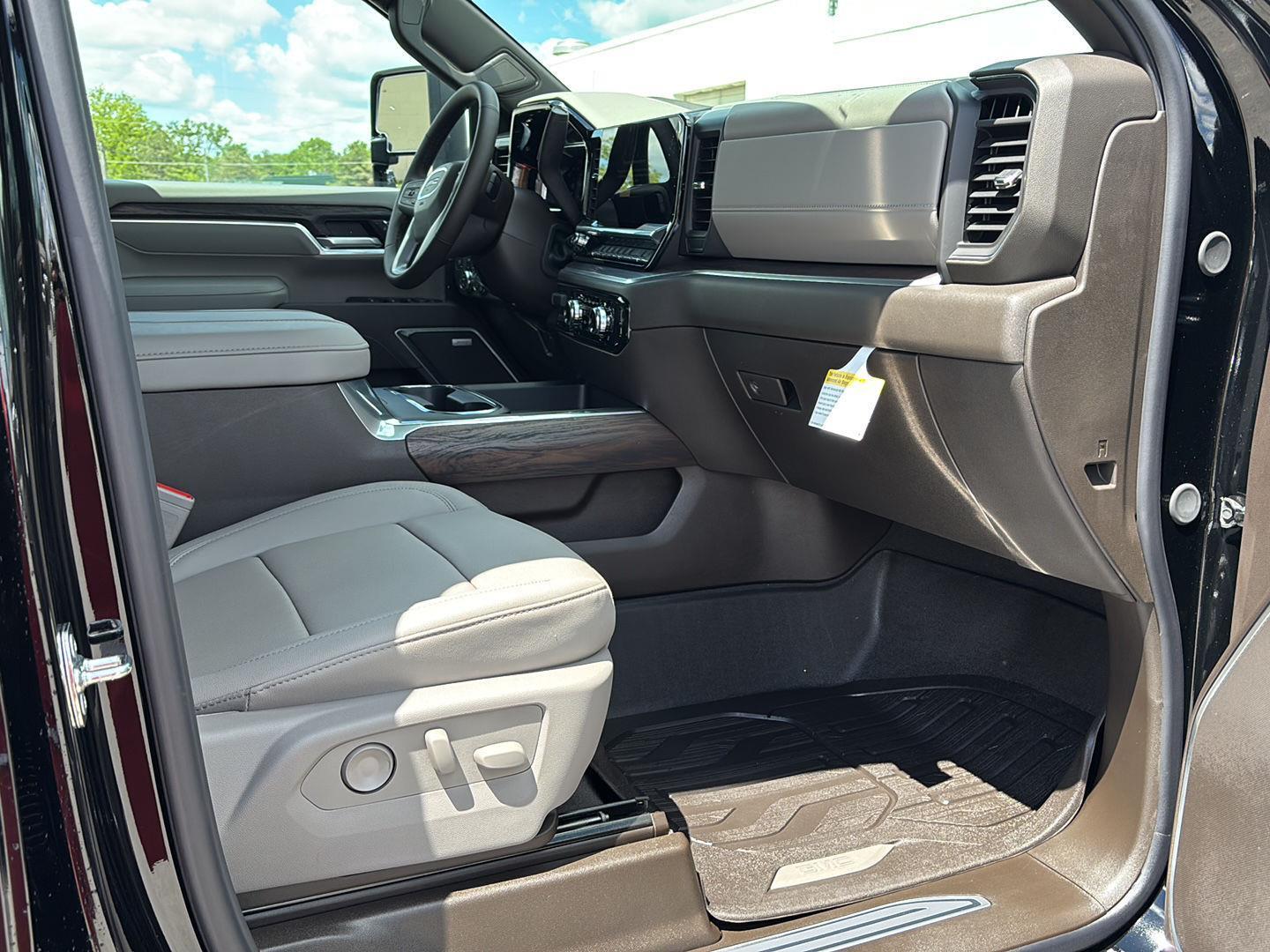 2026 GMC Sierra 2500HD SLT - Photo 25