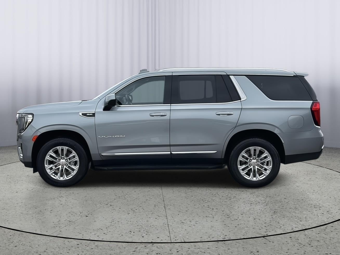 Used 2024 GMC Yukon SLT with VIN 1GKS2BKD9RR231331 for sale in Kansas City