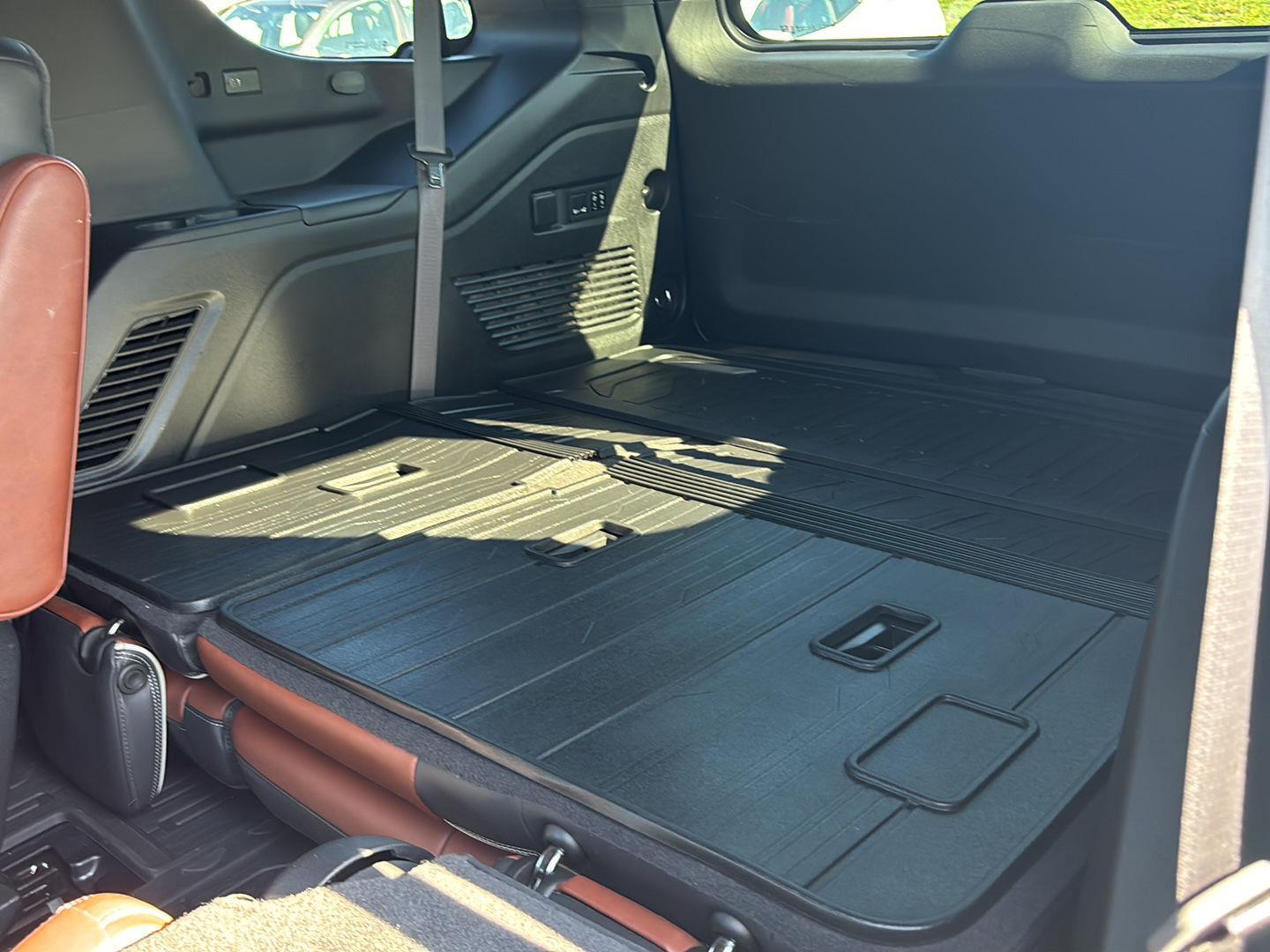 2024 GMC Yukon Denali Ultimate - Photo 20
