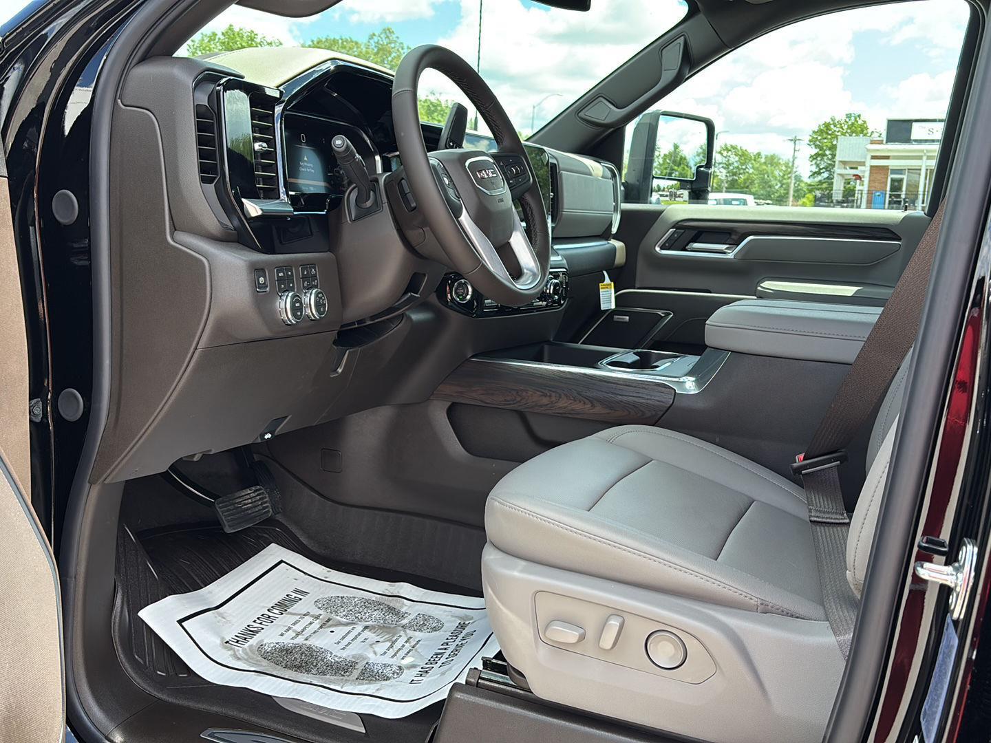 2026 GMC Sierra 2500HD SLT - Photo 16