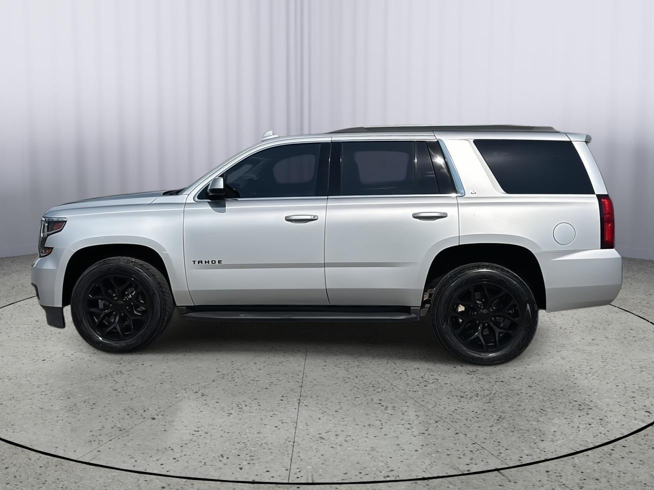 Used 2019 Chevrolet Tahoe LT with VIN 1GNSKBKCXKR139175 for sale in Kansas City