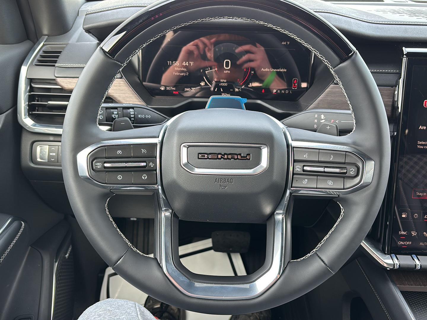 2026 GMC Acadia Denali - Photo 27