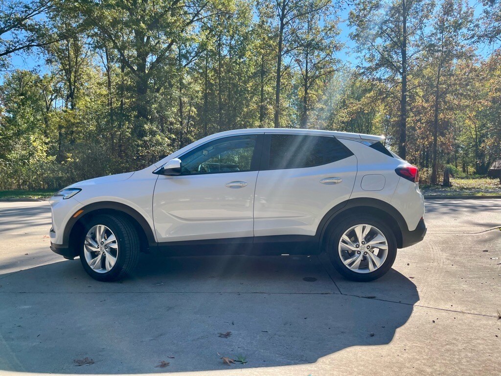 2024 Buick Encore GX Preferred photo 3