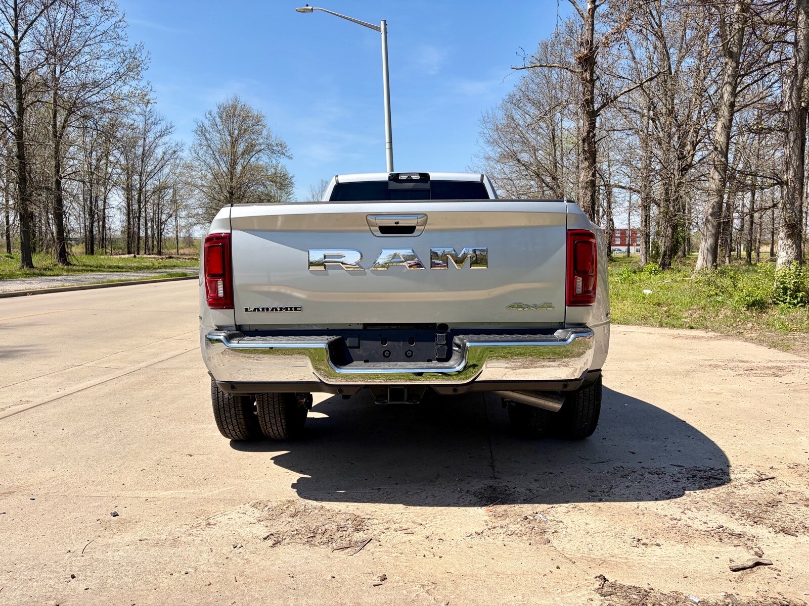 2026 RAM 3500 Laramie - Photo 9