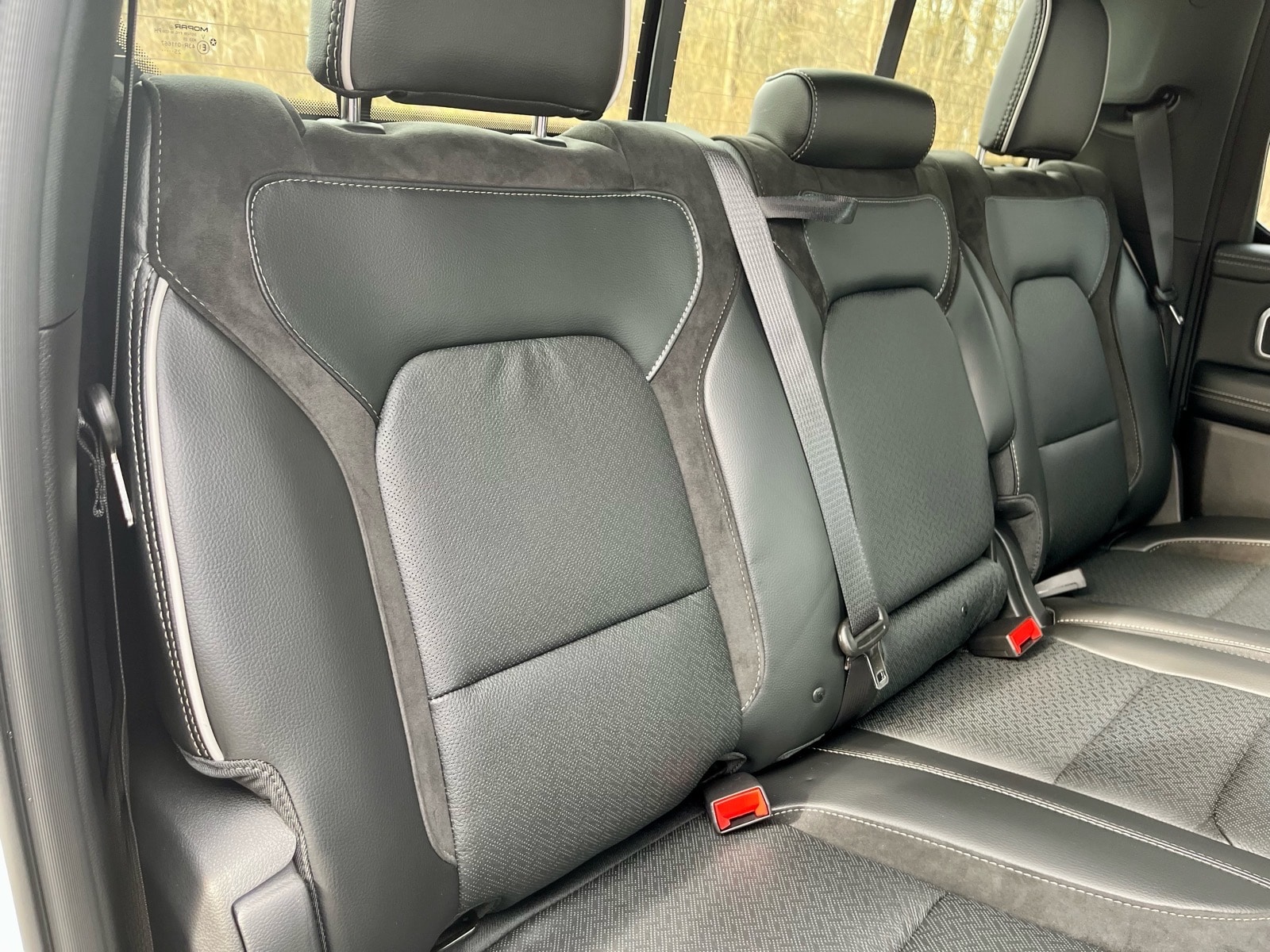 2026 RAM 1500 Laramie - Photo 15