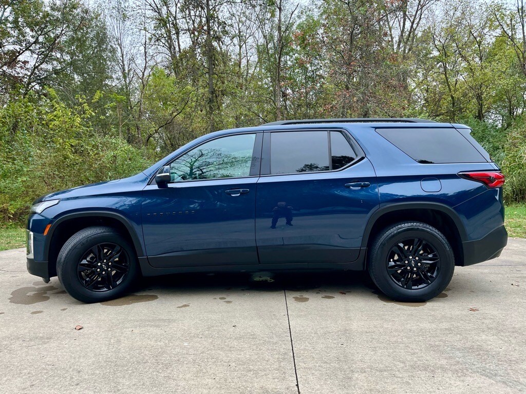 2023 Chevrolet Traverse Cloth photo 3