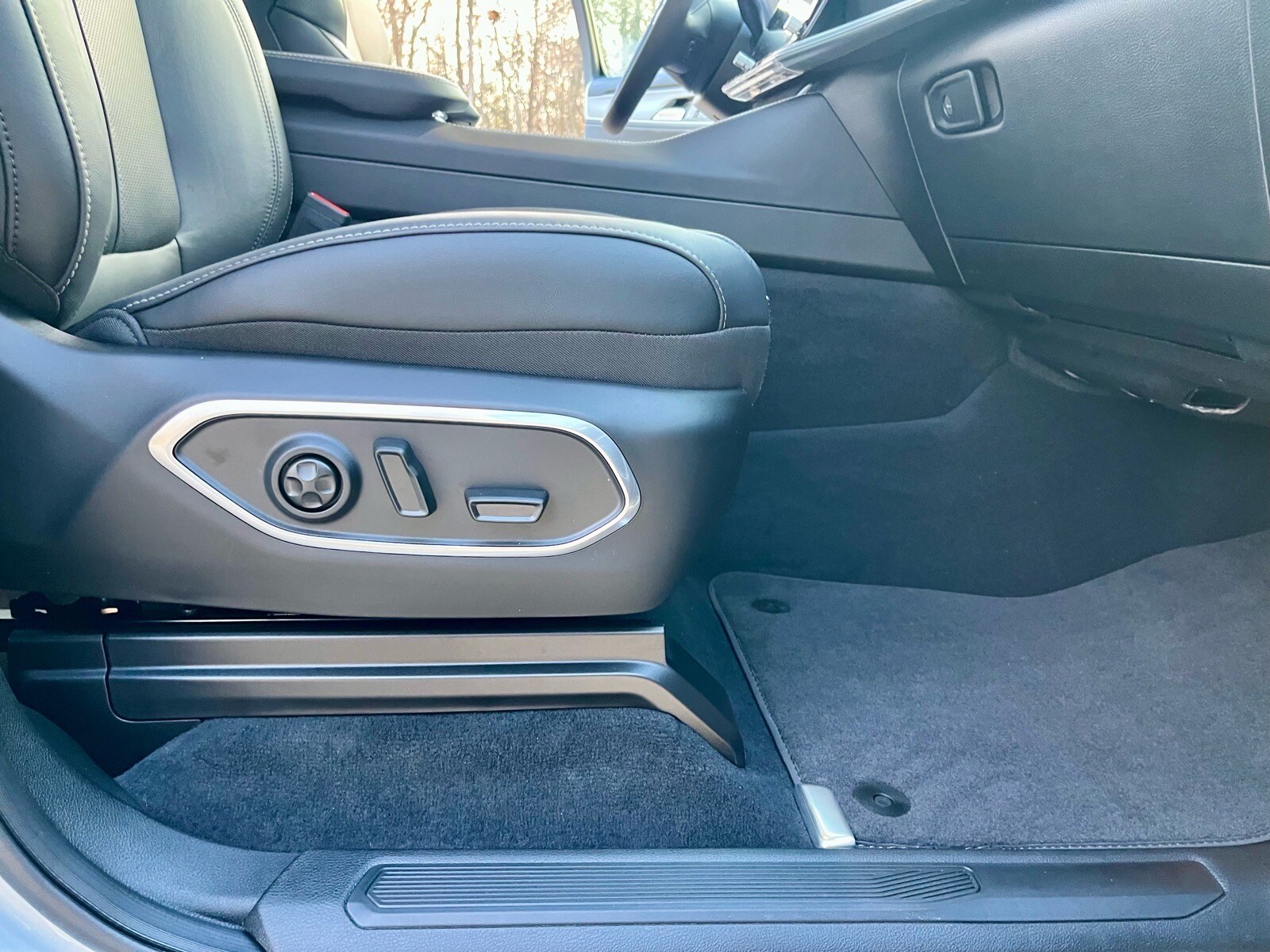 2026 Jeep Grand Wagoneer Limited Reserve - Photo 13