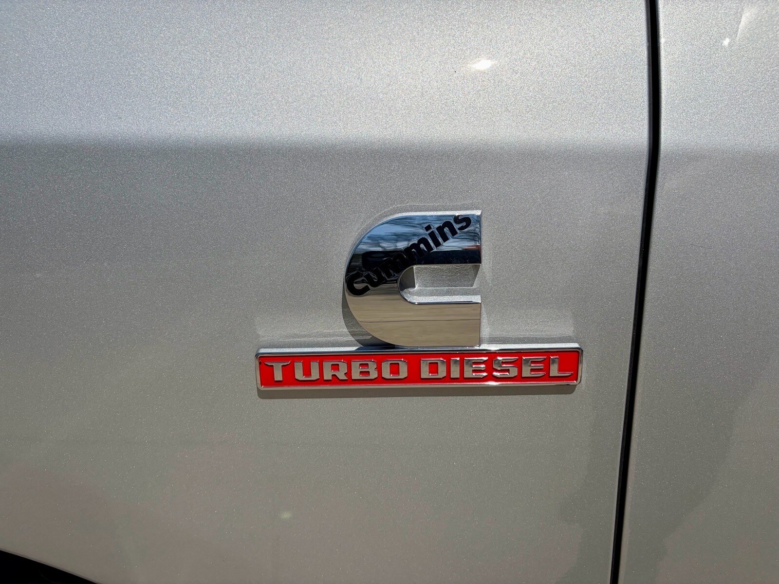 2026 RAM 3500 Laramie - Photo 13