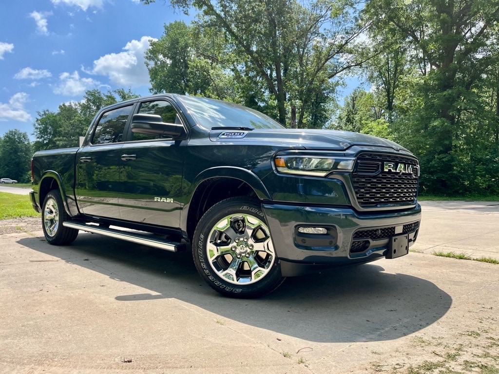 2025 Ram 1500 BIG HORN CREW CAB 4X4 5'7 BOX