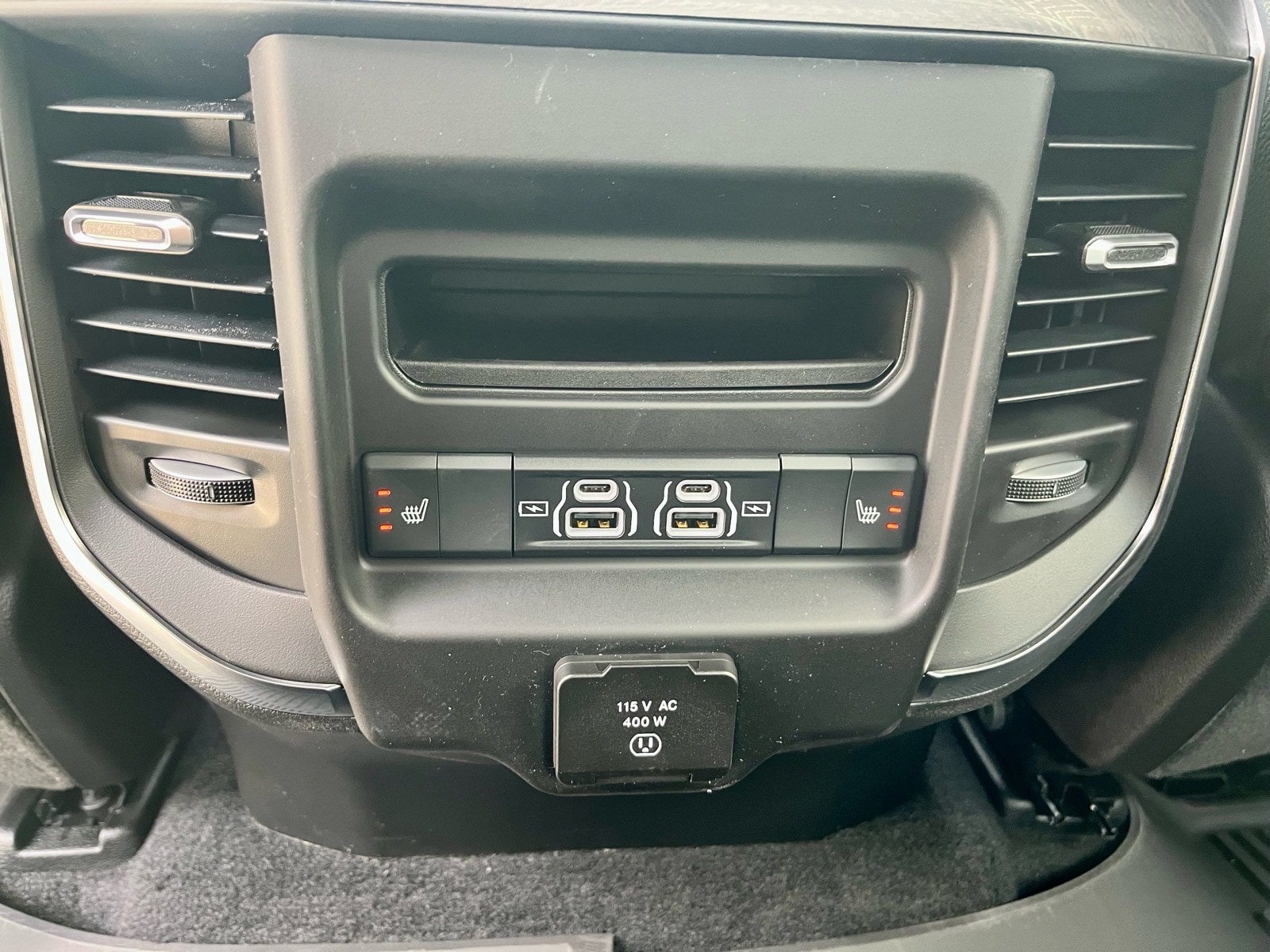 2026 RAM 1500 Laramie - Photo 17