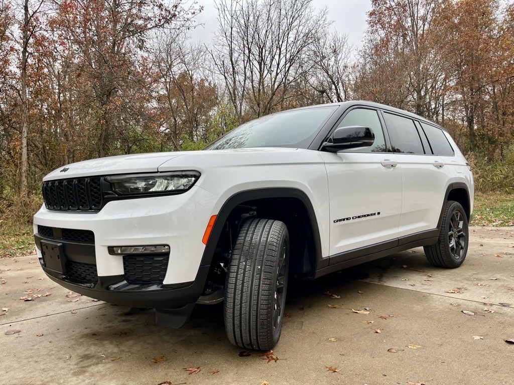 New 2025 Jeep Grand Cherokee L LIMITED 4X4 Sport Utility