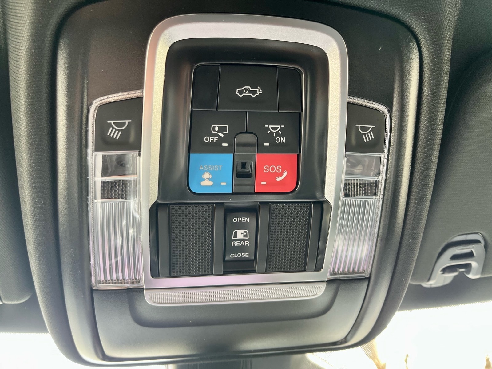 2026 RAM 1500 Laramie - Photo 29