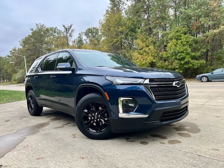 2023 Chevrolet Traverse LT Cloth LT Cloth  SUV