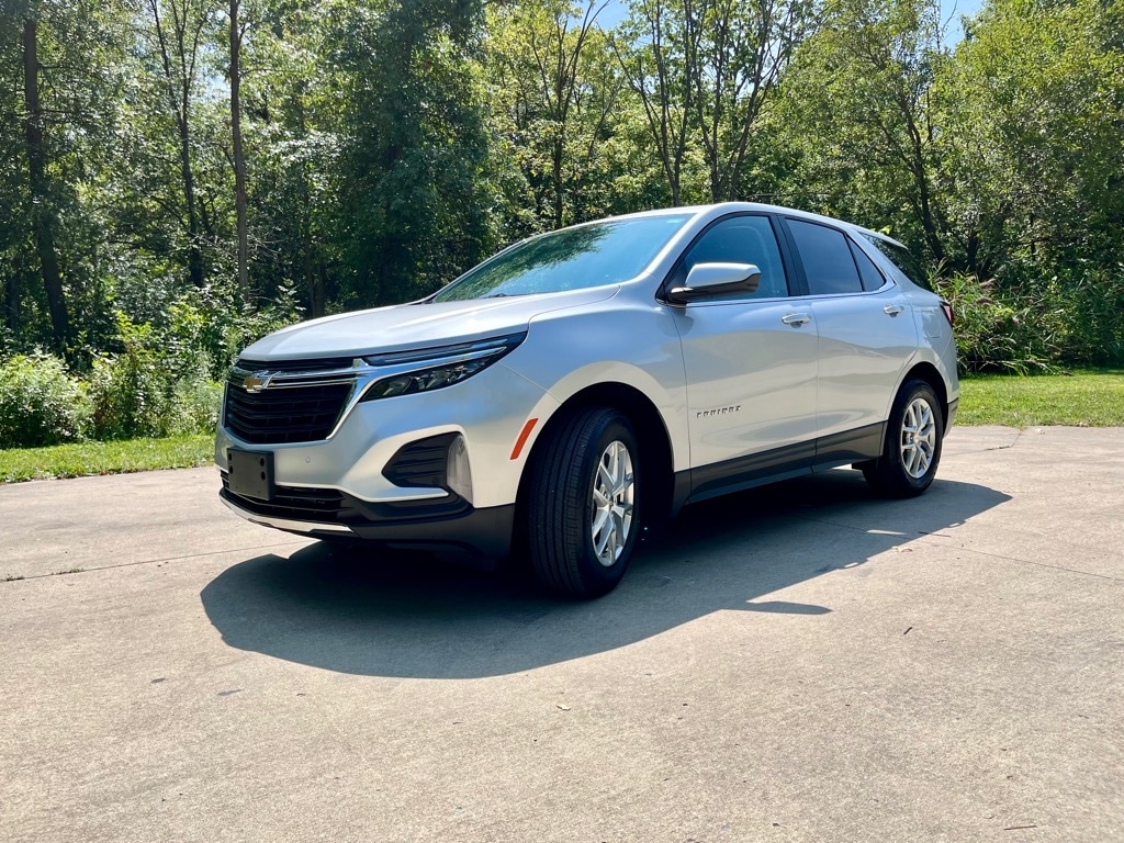 Used 2022 Chevrolet Equinox LT with VIN 3GNAXKEV6NL259738 for sale in Salem, IL