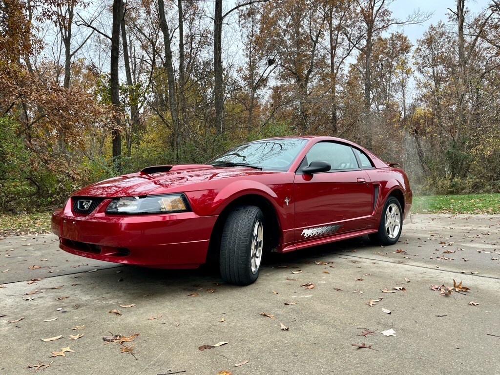 2003 Ford Mustang Base photo 2