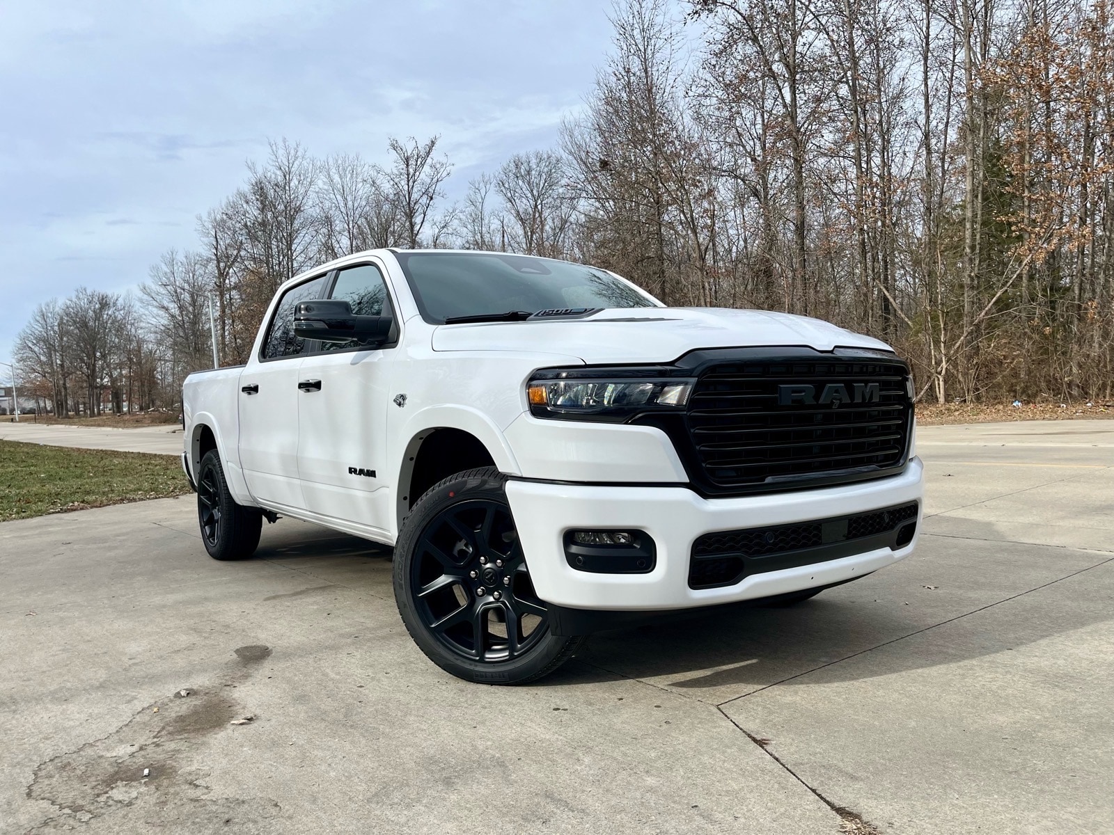 2026 RAM 1500 Laramie 4x4 Crew Cab 5'7's photo