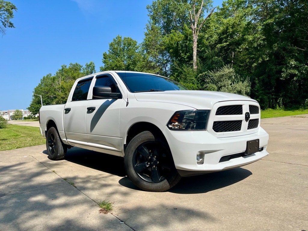 Used 2020 Ram 1500 Classic Express 4x4 Express Crew Cab 5.5 ft. SB Pickup