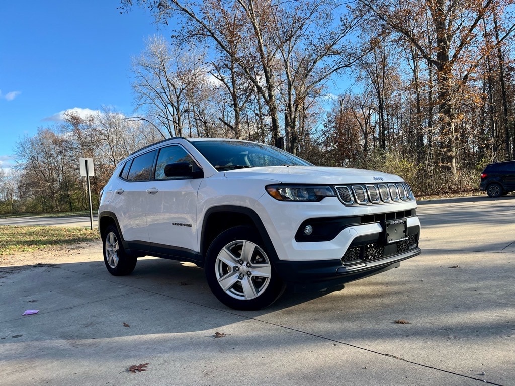 2022 Jeep Compass 4x4 Latitude SUV 