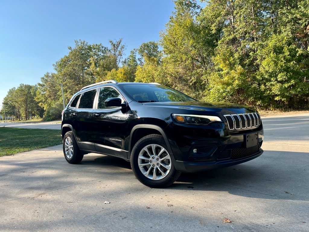 2019 Jeep Cherokee 4x4 Latitude SUV 