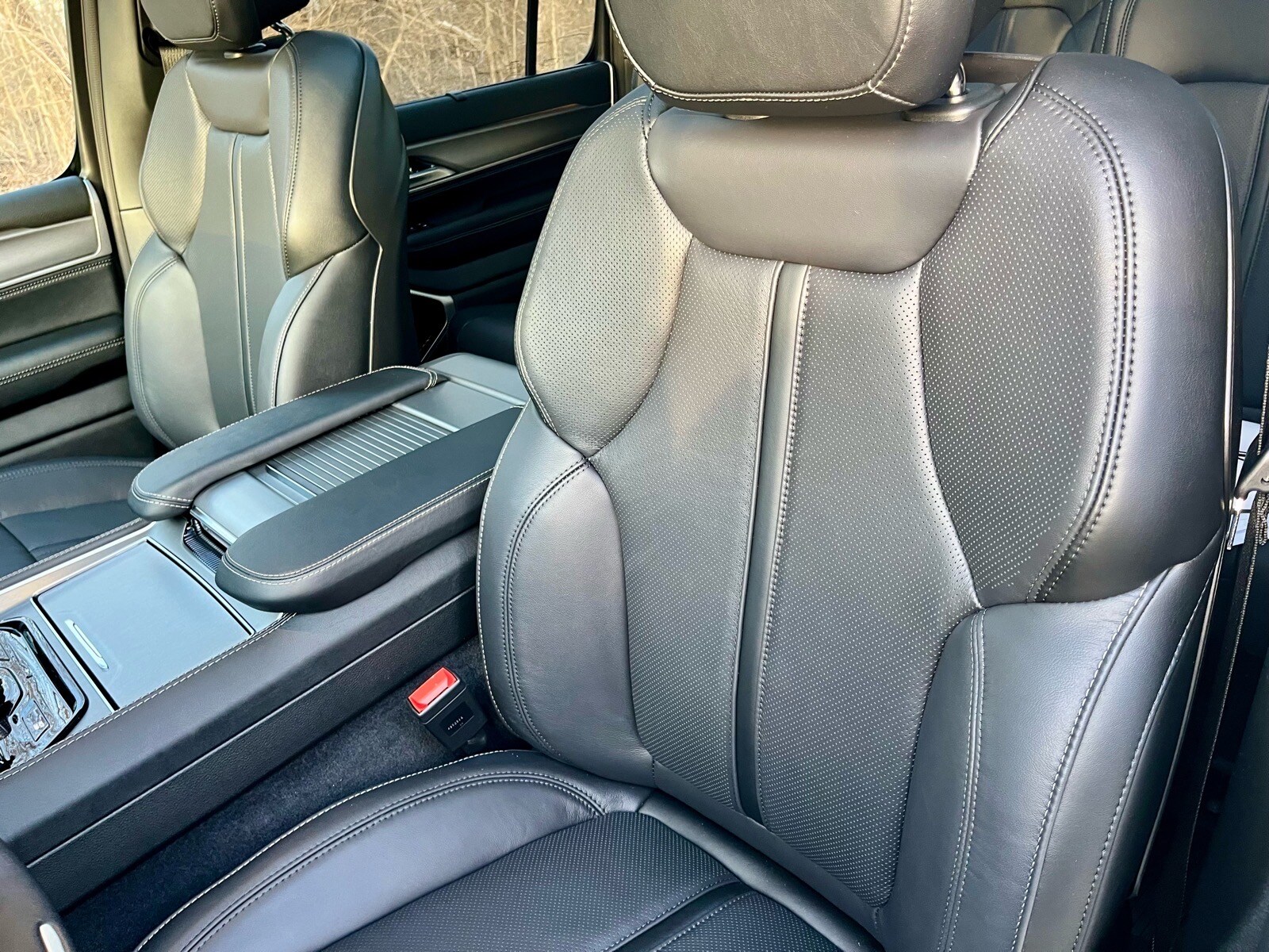 2026 Jeep Grand Wagoneer Limited Reserve - Photo 11