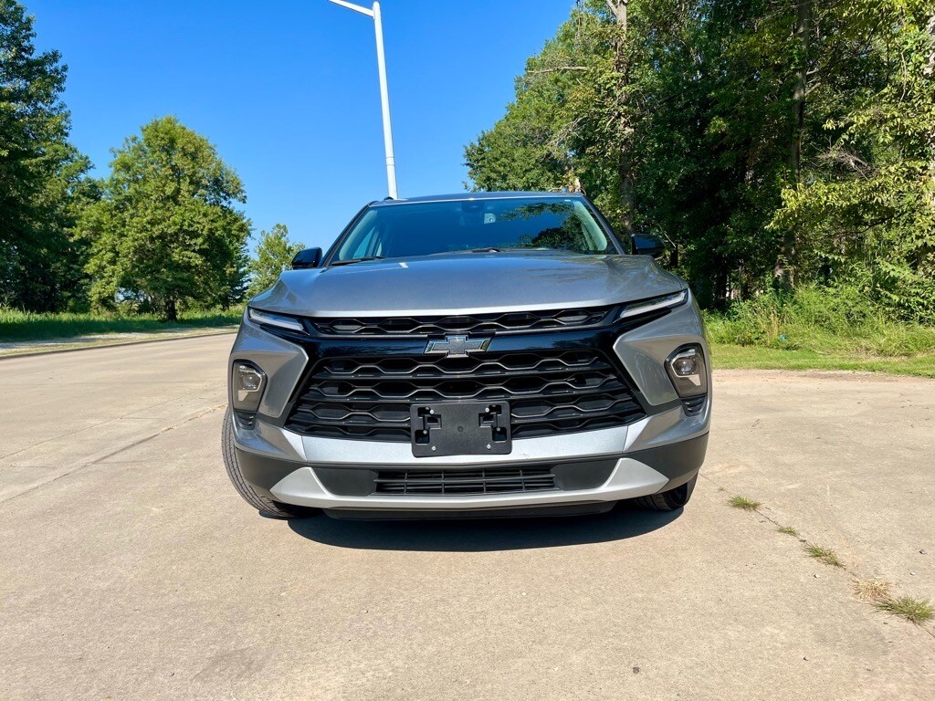 2023 Chevrolet Blazer 2LT photo 3