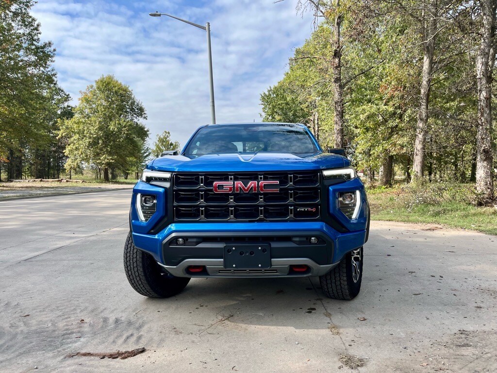 2023 Gmc Canyon AT4 photo 2