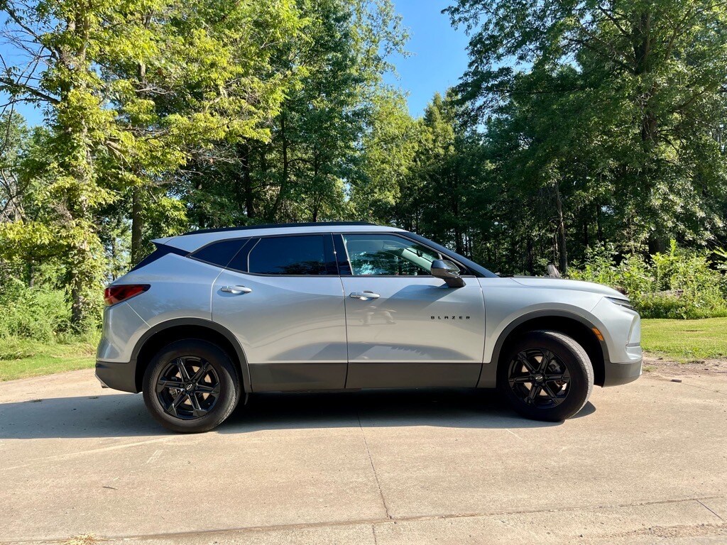 2023 Chevrolet Blazer 2LT photo 4