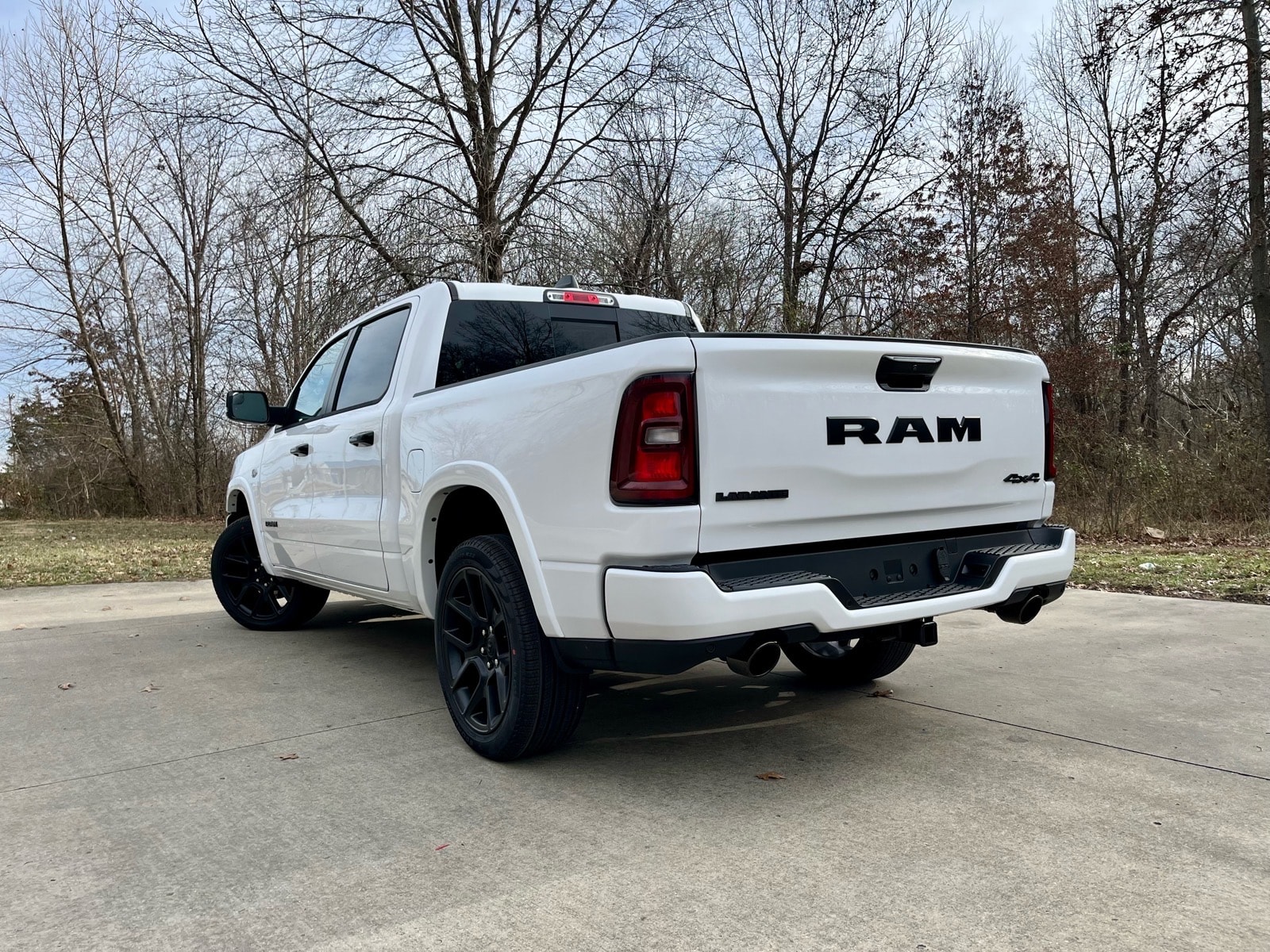 2026 RAM 1500 Laramie - Photo 6