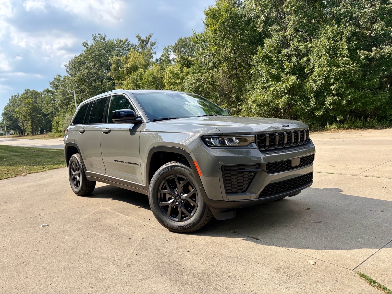 2027 Jeep Grand Cherokee