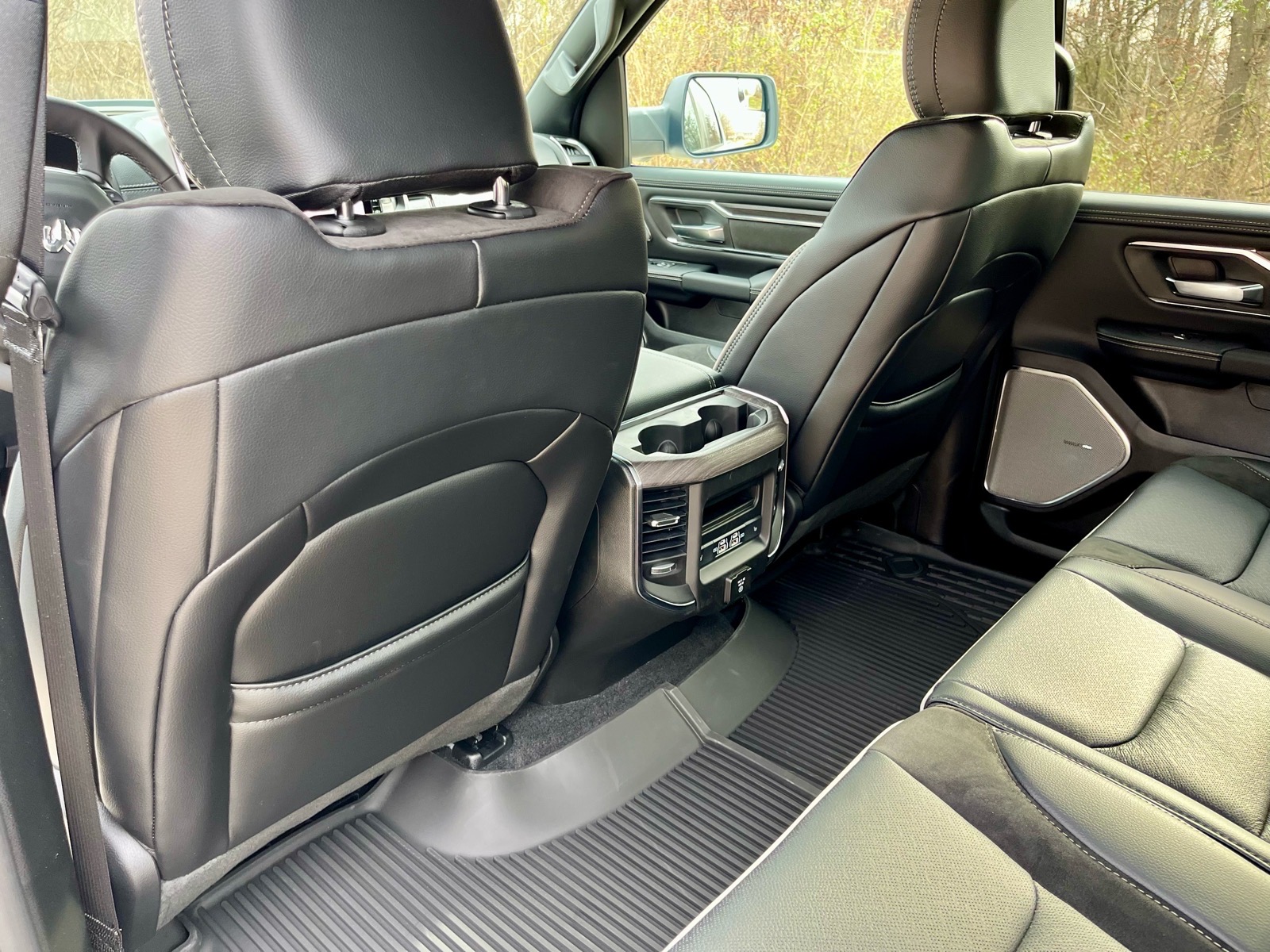 2026 RAM 1500 Laramie - Photo 18