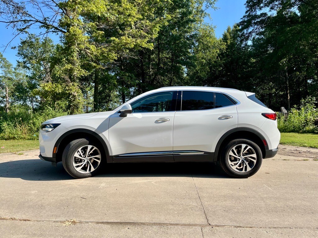 2023 Buick Envision Essence photo 4