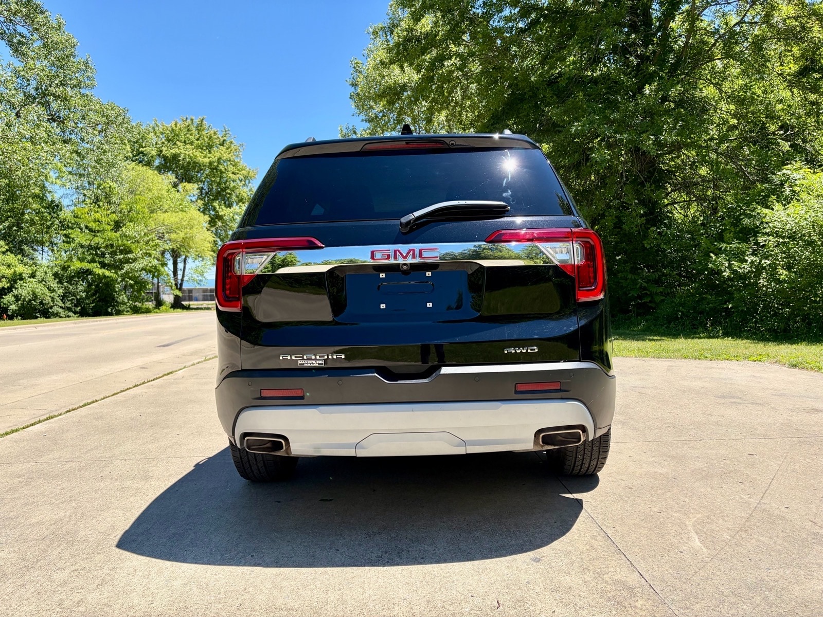 2023 GMC Acadia SLE - Photo 11