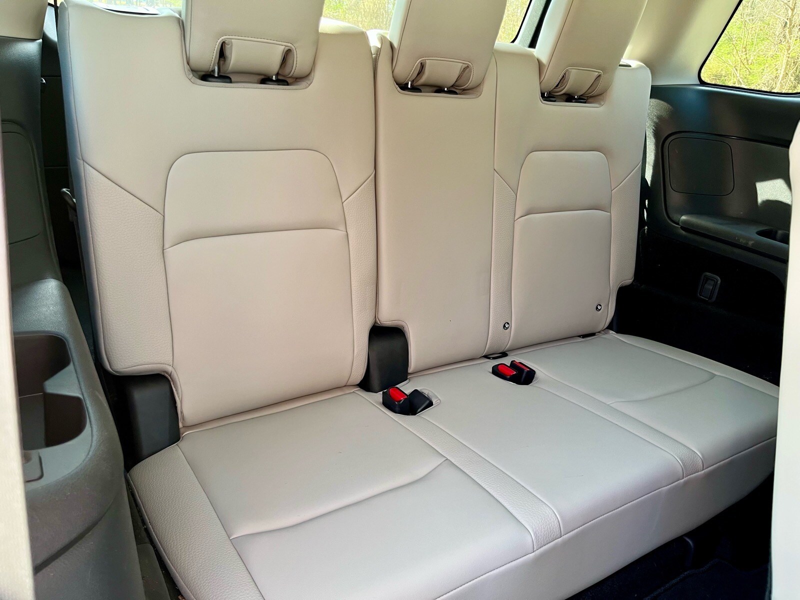 2025 Nissan Pathfinder SL - Photo 25