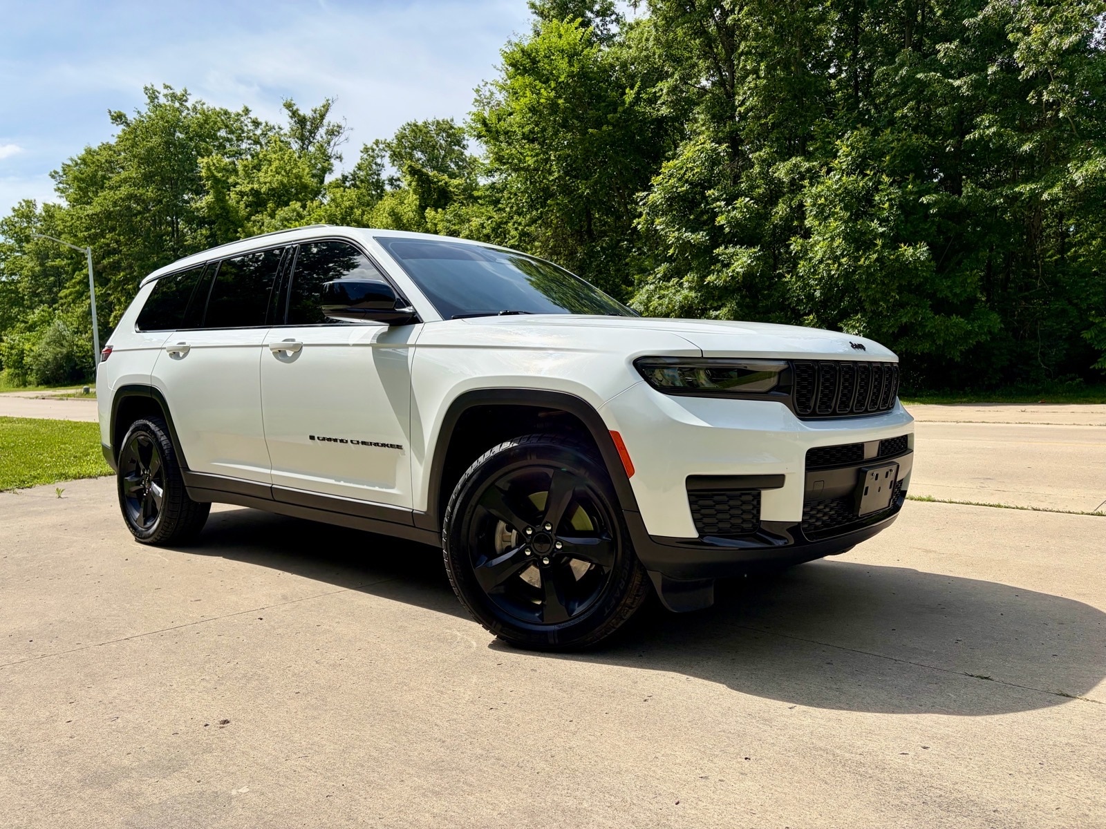 2022 Jeep Grand Cherokee L Altitude 4x4's photo