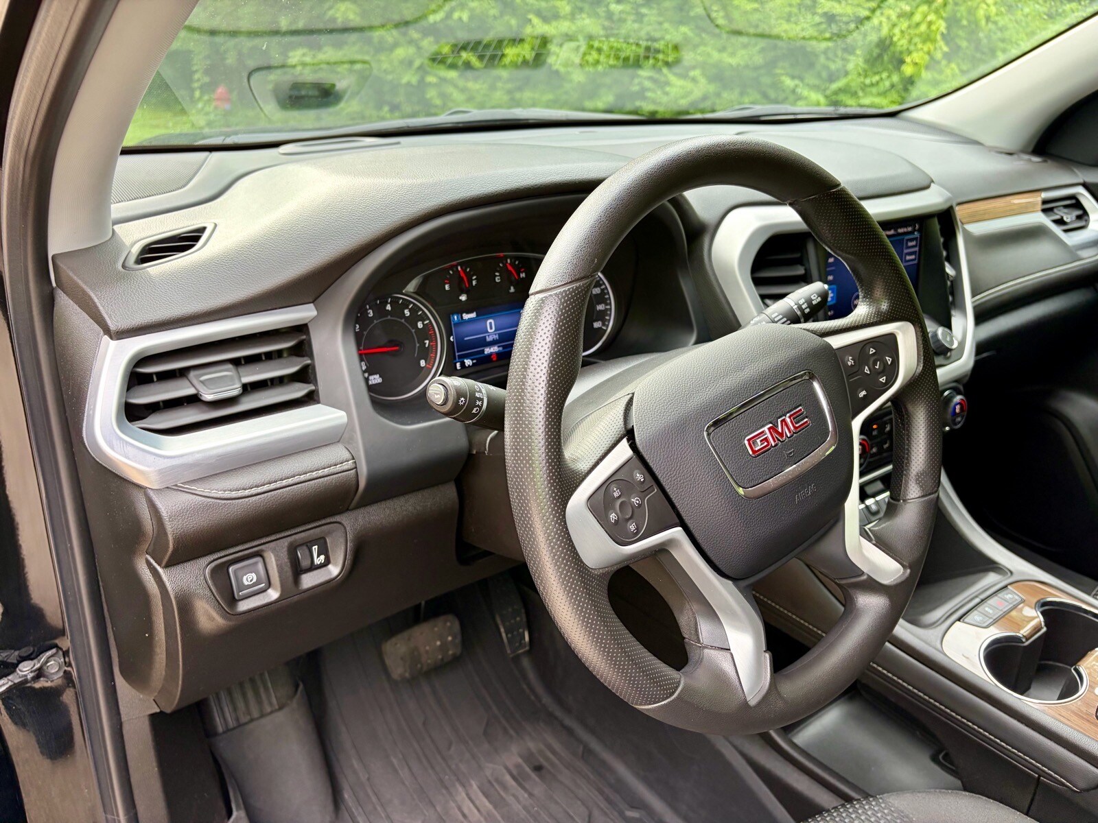 2023 GMC Acadia SLE - Photo 22
