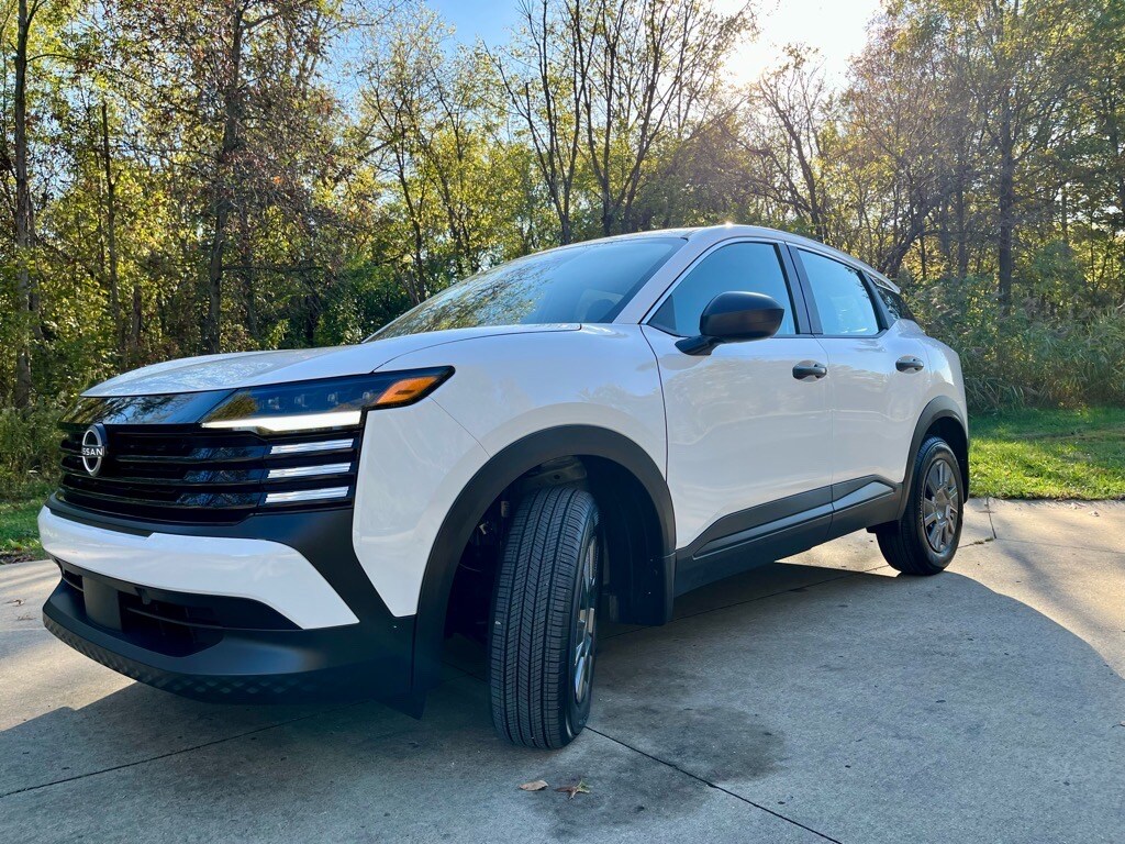 Used 2025 Nissan Kicks S