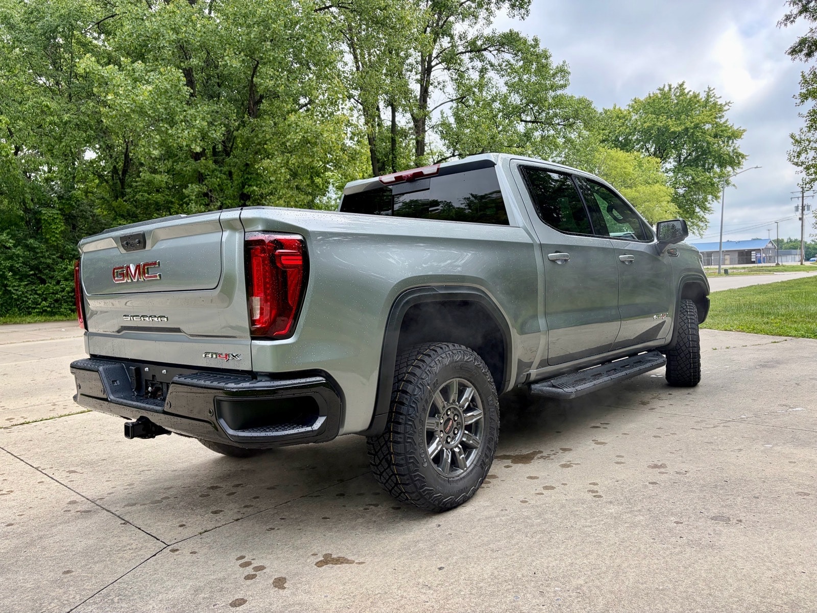 2026 GMC Sierra 1500 AT4X - Photo 9