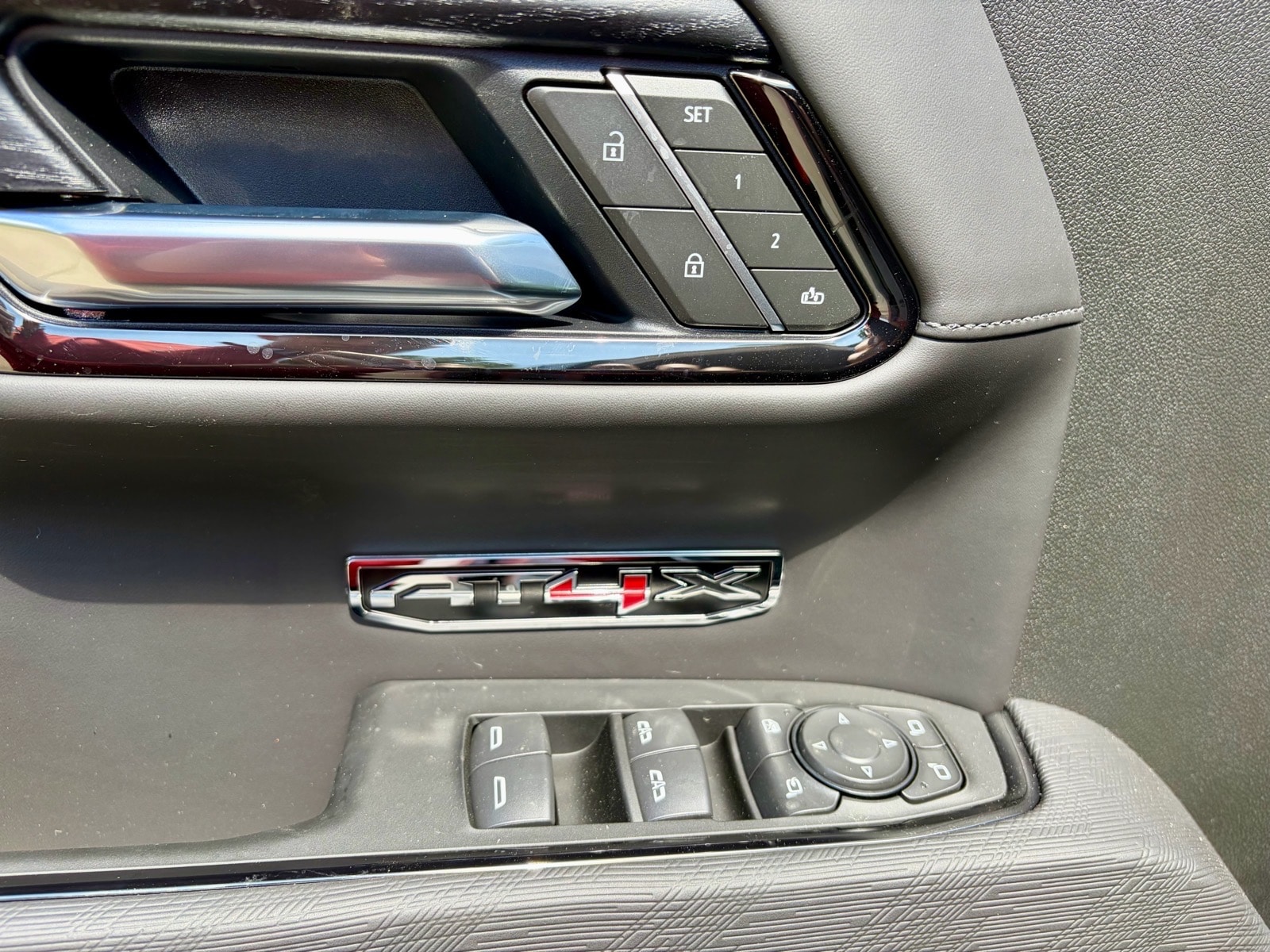 2026 GMC Sierra 1500 AT4X - Photo 27