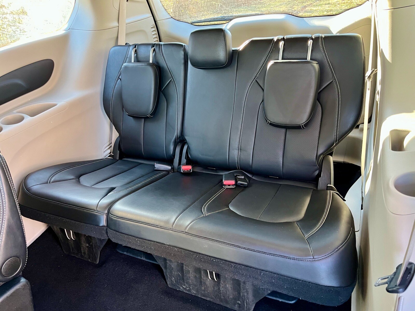 2024 Chrysler Pacifica Touring L - Photo 20